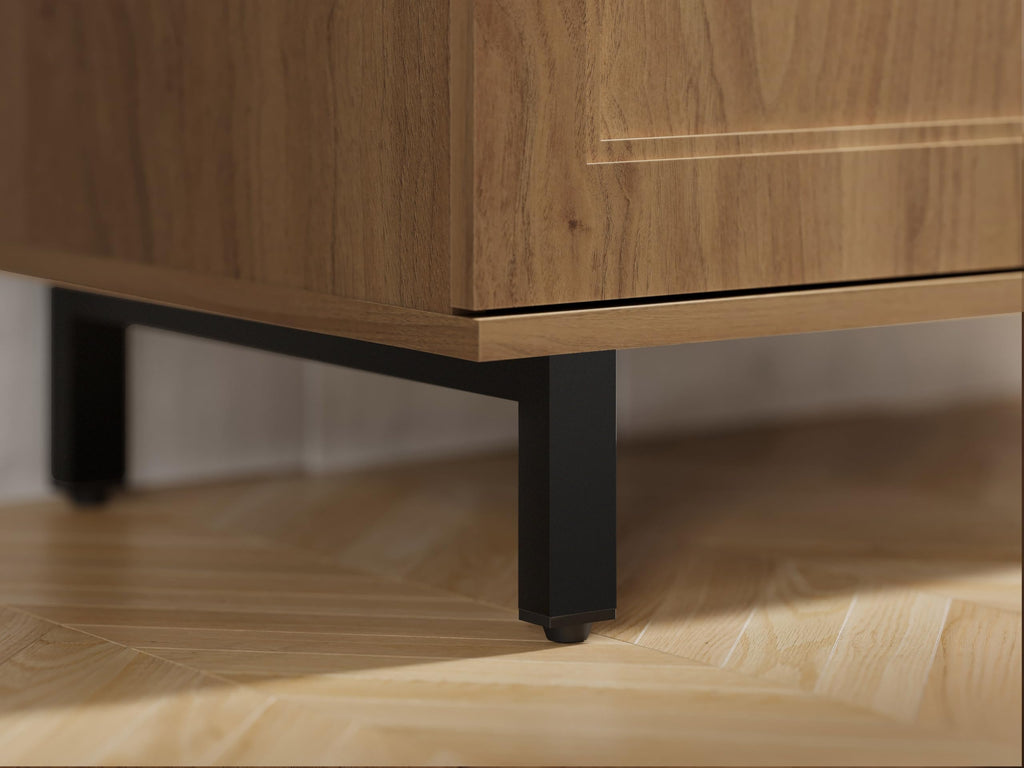 Oak Buffet Sideboard Cabinet with Adjustable Shelves Q7925